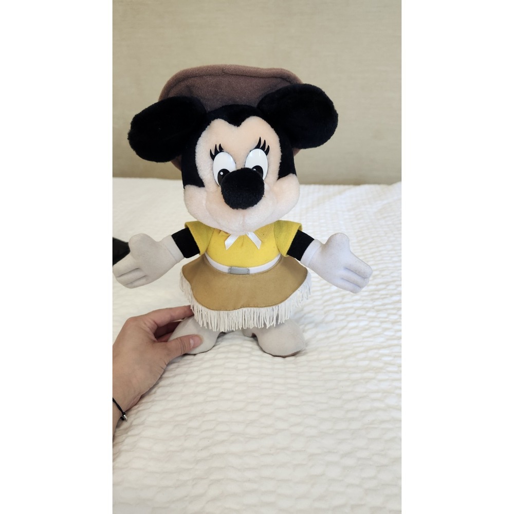 Vintage Disney Minnie mouse‎ Cowgirl plush